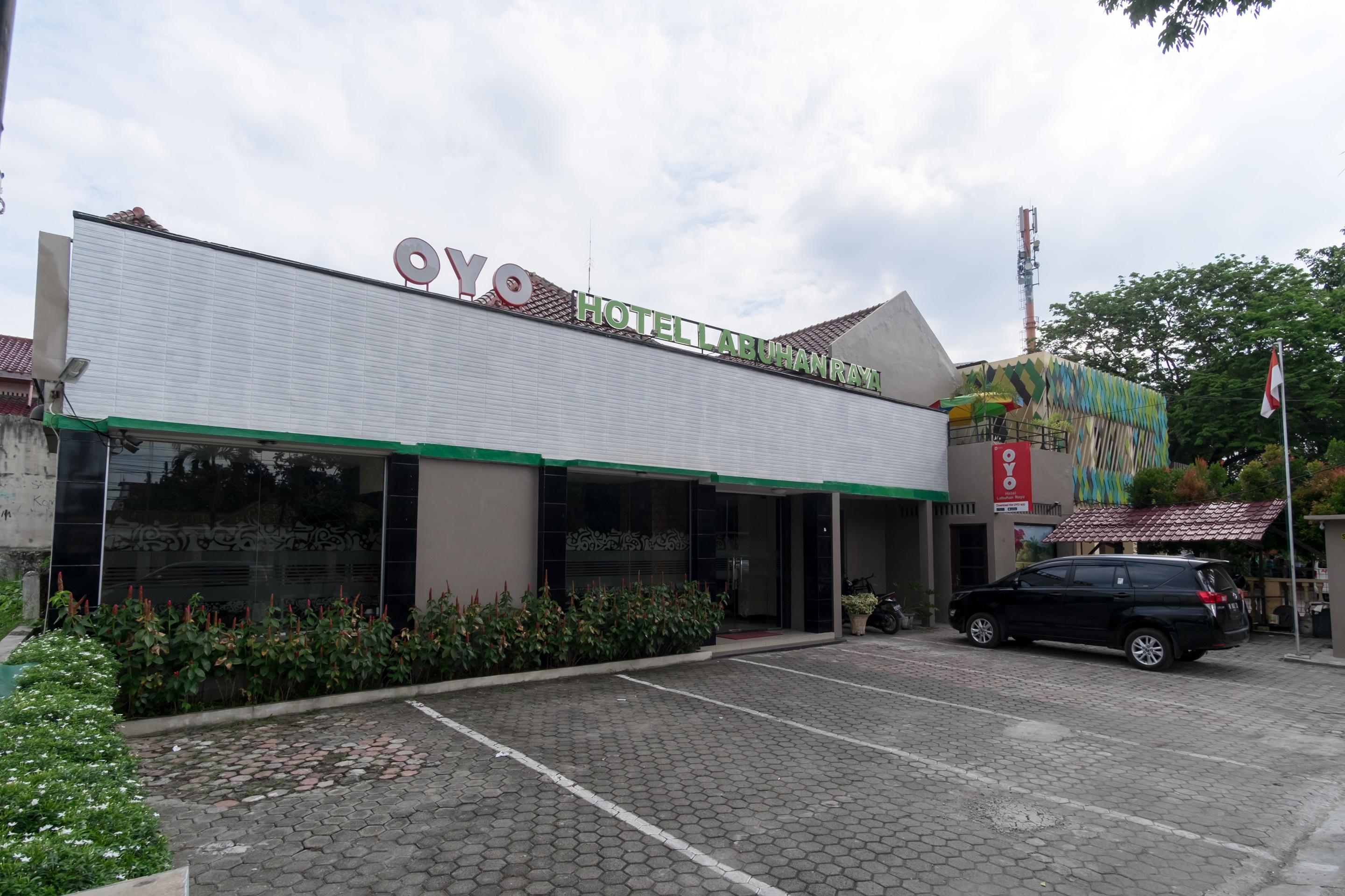 Oyo 741 Hotel Labuhan Raya Medan Luaran gambar