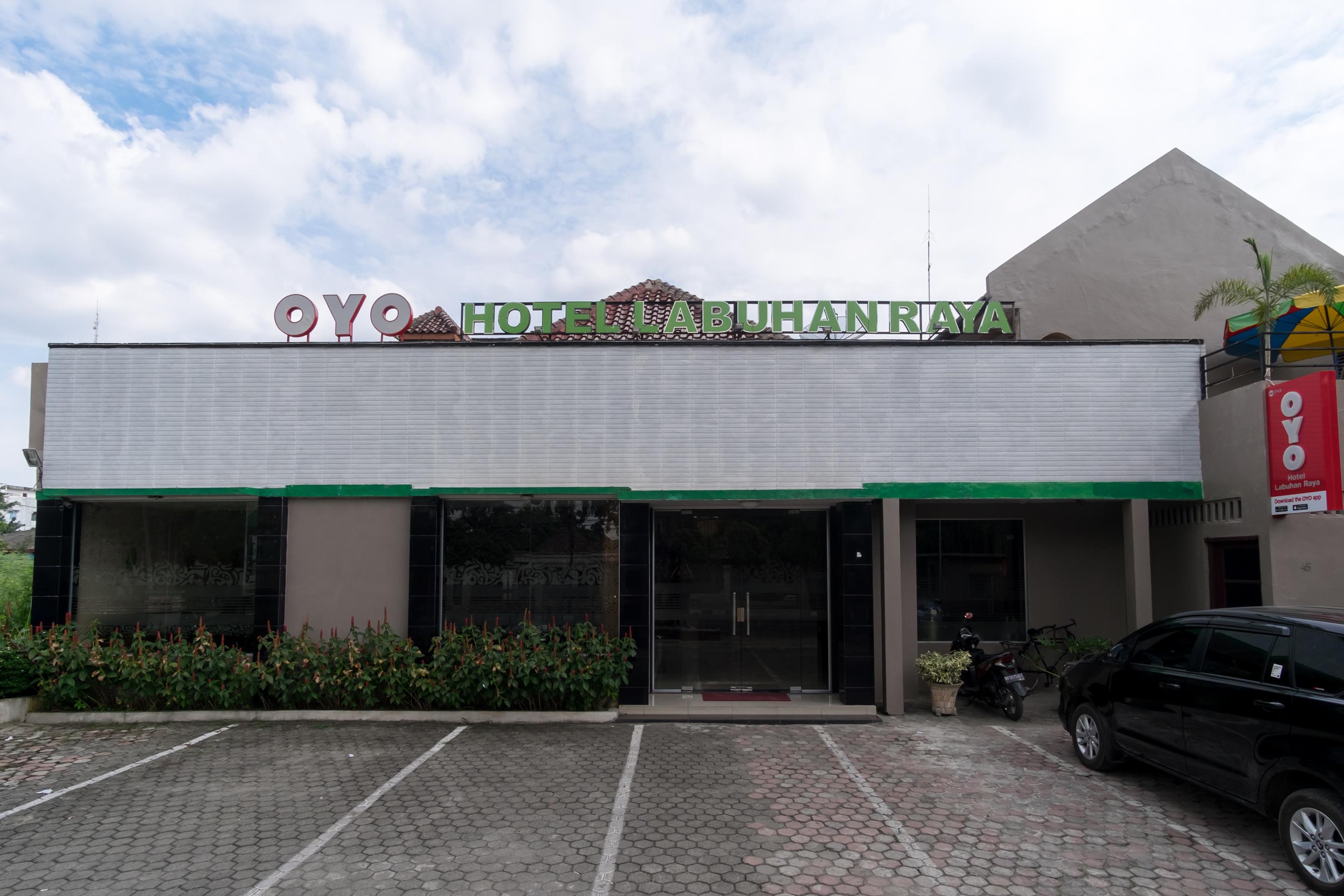 Oyo 741 Hotel Labuhan Raya Medan Luaran gambar