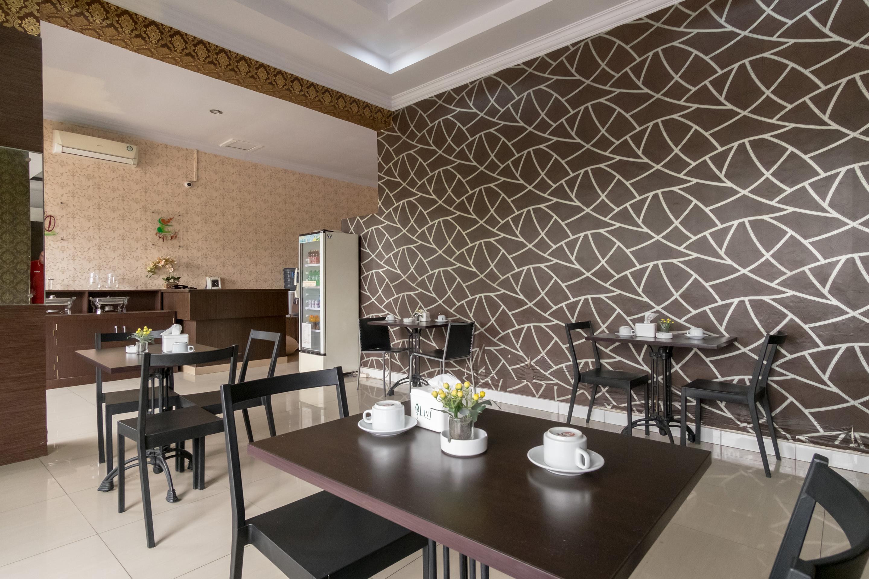 Oyo 741 Hotel Labuhan Raya Medan Luaran gambar