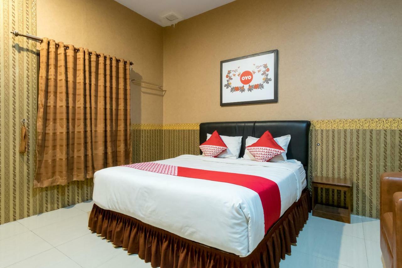 Oyo 741 Hotel Labuhan Raya Medan Luaran gambar