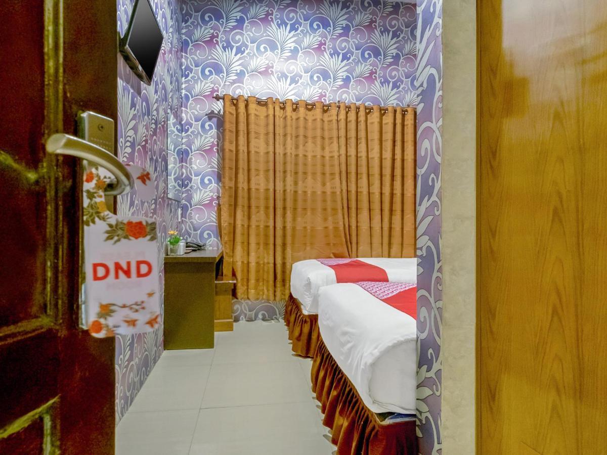Oyo 741 Hotel Labuhan Raya Medan Luaran gambar