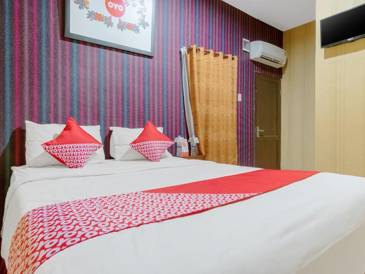 Oyo 741 Hotel Labuhan Raya Medan Luaran gambar