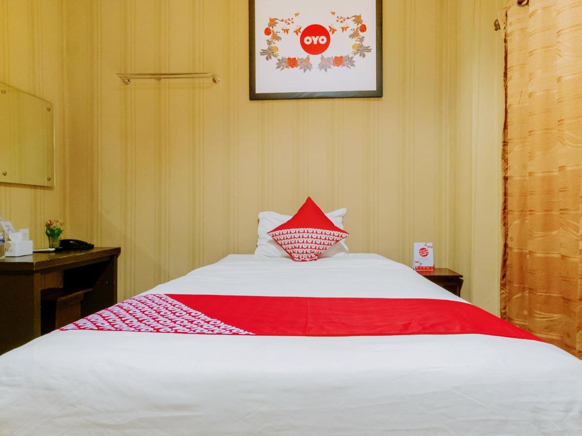 Oyo 741 Hotel Labuhan Raya Medan Luaran gambar