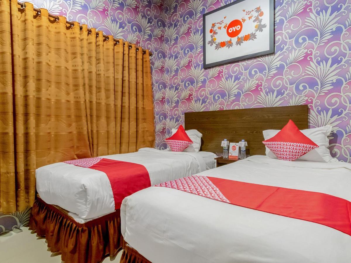 Oyo 741 Hotel Labuhan Raya Medan Luaran gambar
