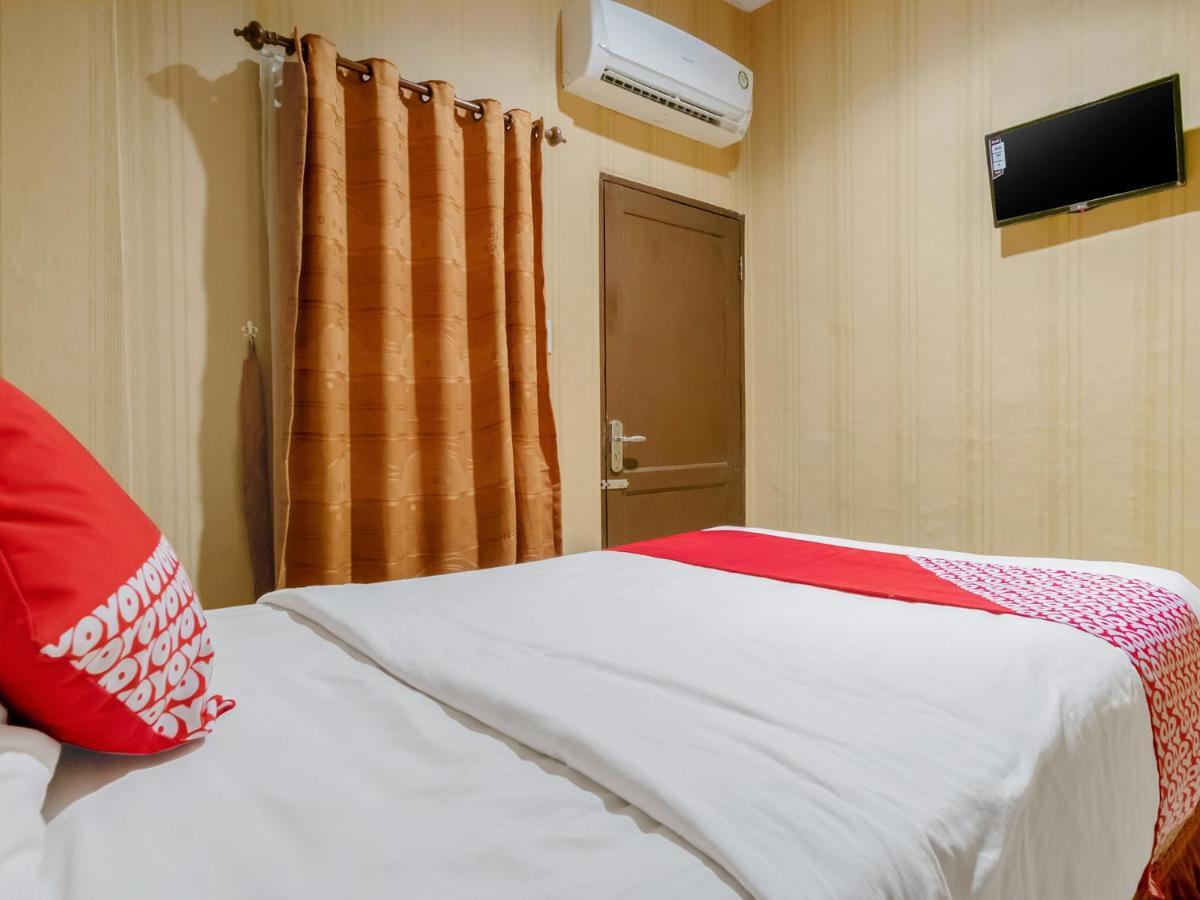 Oyo 741 Hotel Labuhan Raya Medan Luaran gambar