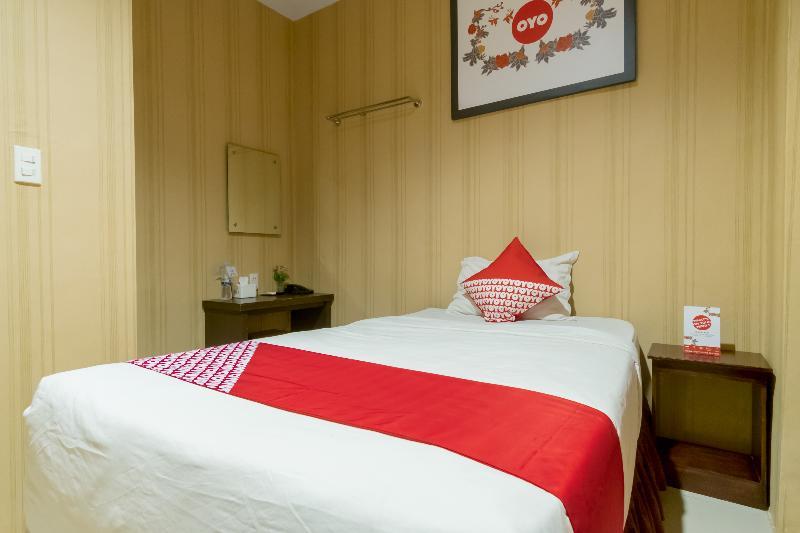 Oyo 741 Hotel Labuhan Raya Medan Luaran gambar
