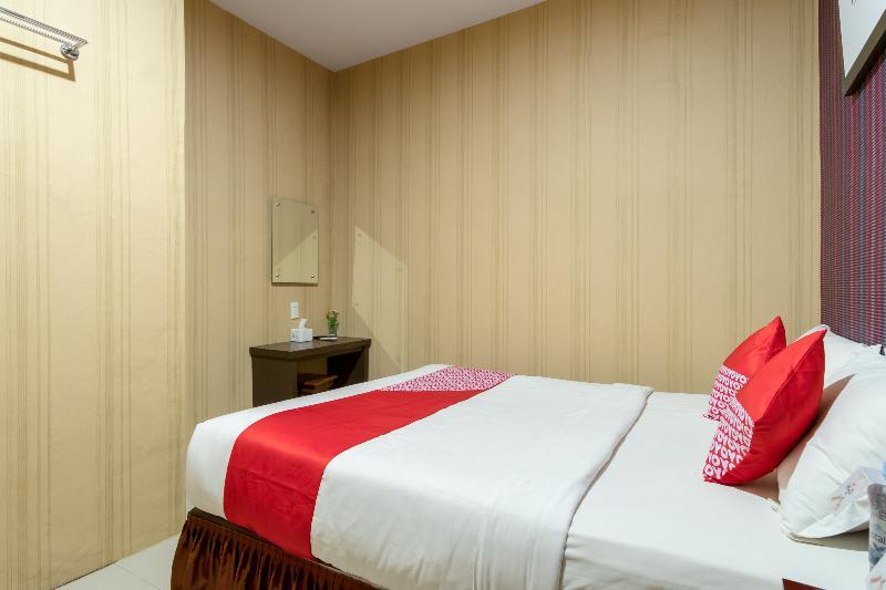Oyo 741 Hotel Labuhan Raya Medan Luaran gambar