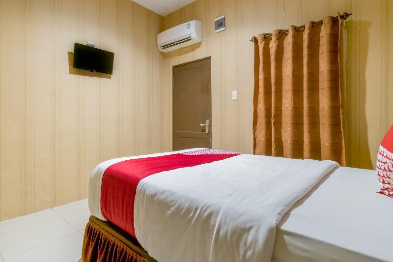 Oyo 741 Hotel Labuhan Raya Medan Luaran gambar